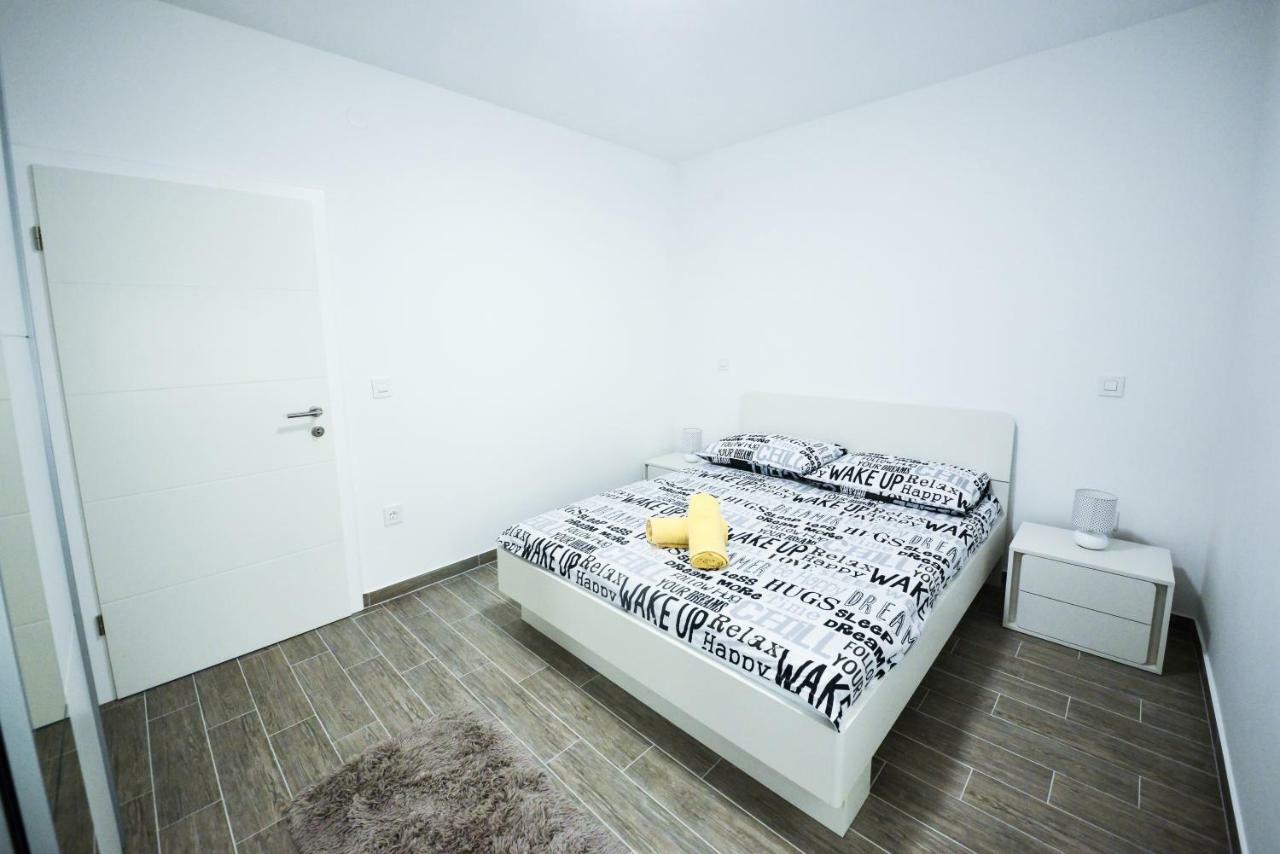 Apartmani Ab Задар Экстерьер фото